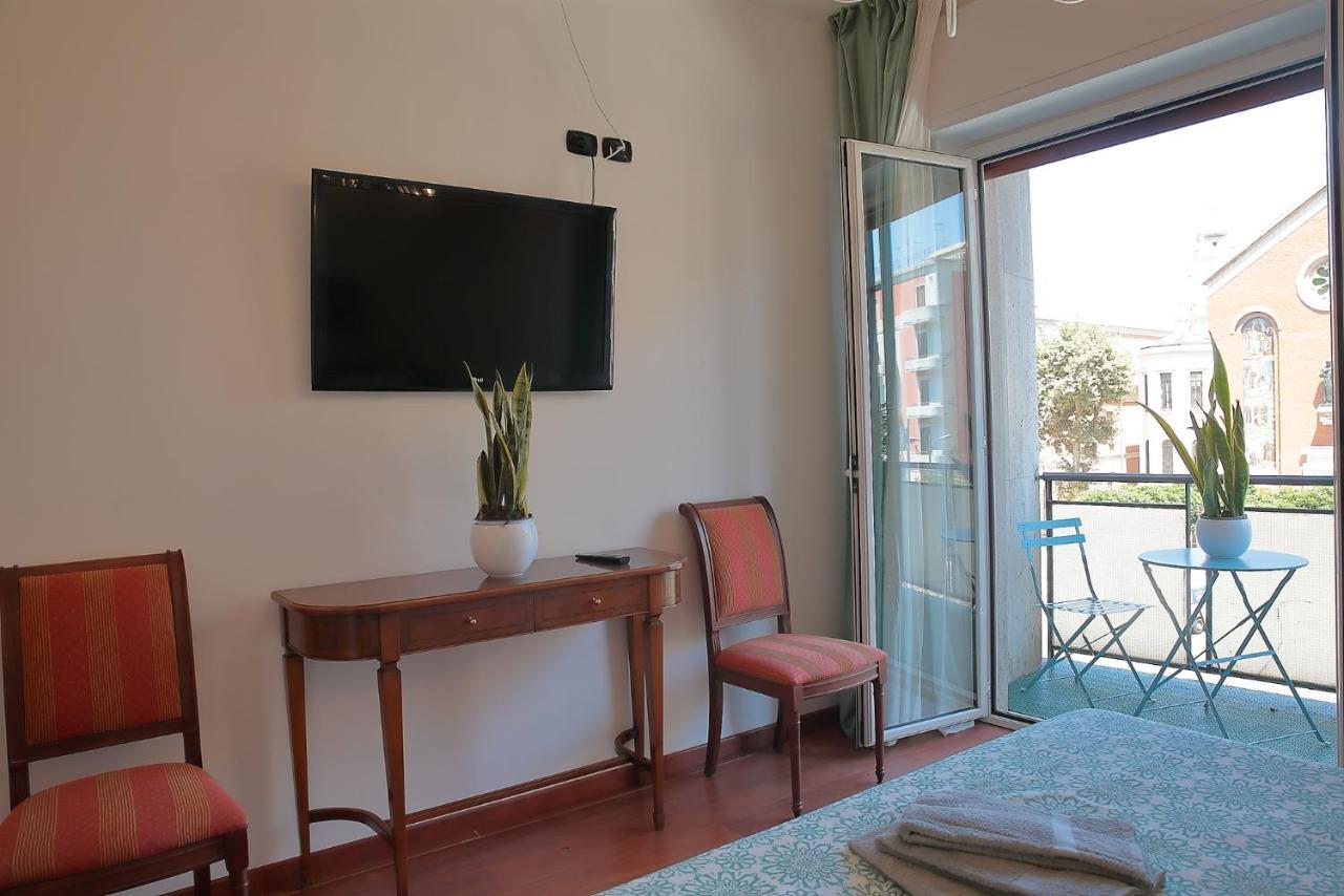 L.T. Savoia Palace & Cavour C.L. Hotel Bari Buitenkant foto